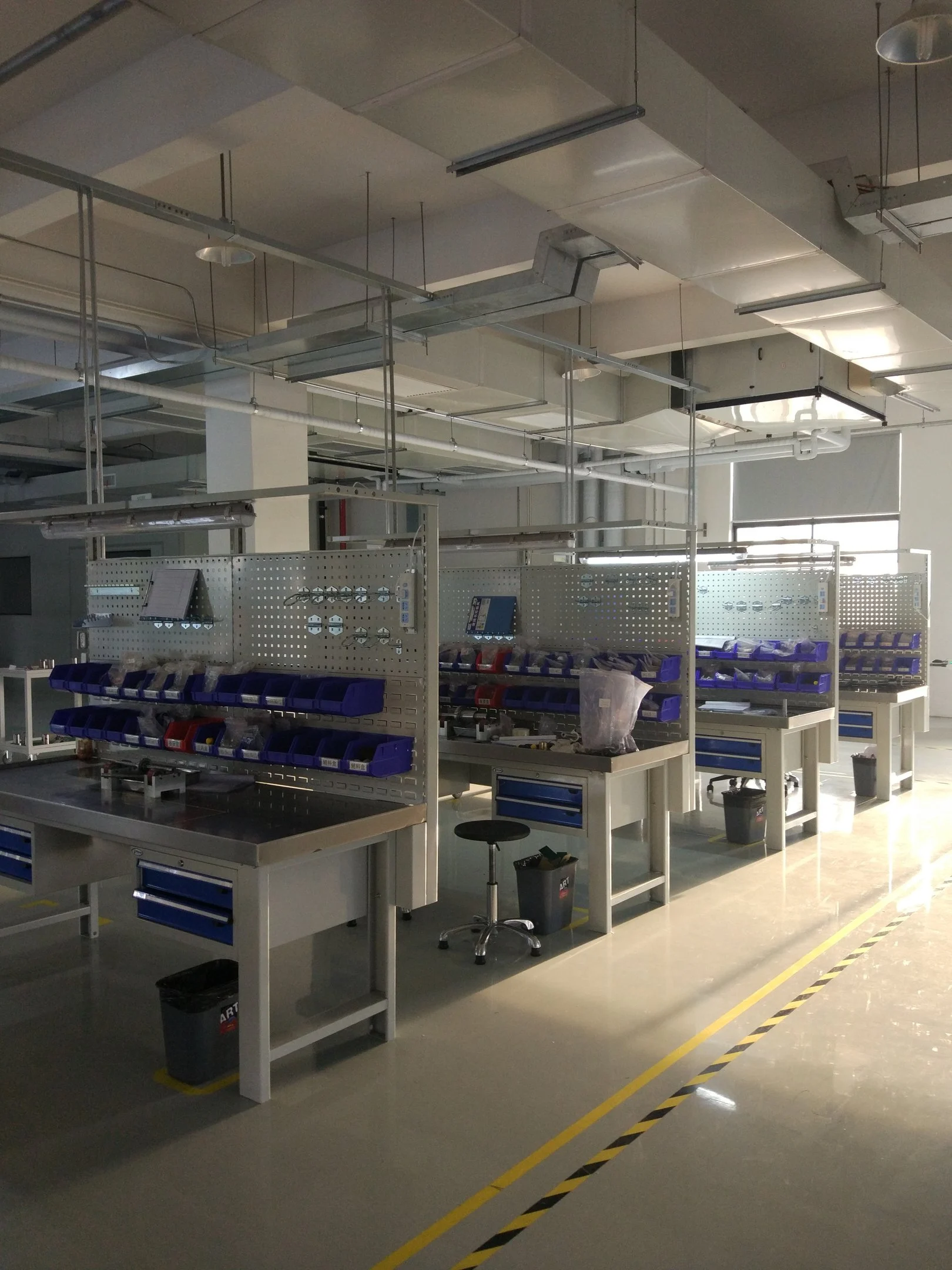 Lean Assembly Line Setup｜Perforated Panel Workstations with Component Bin Systems